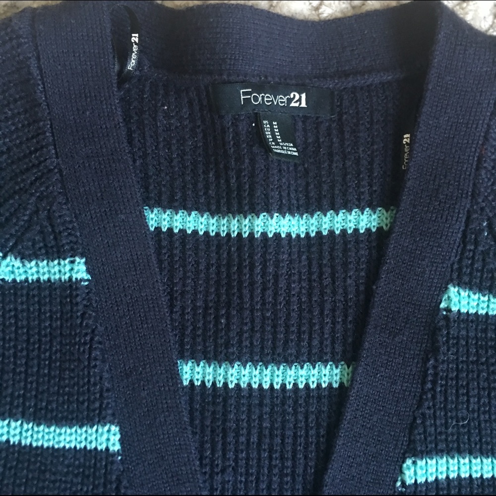 Cardigan - Picture 4 of 5